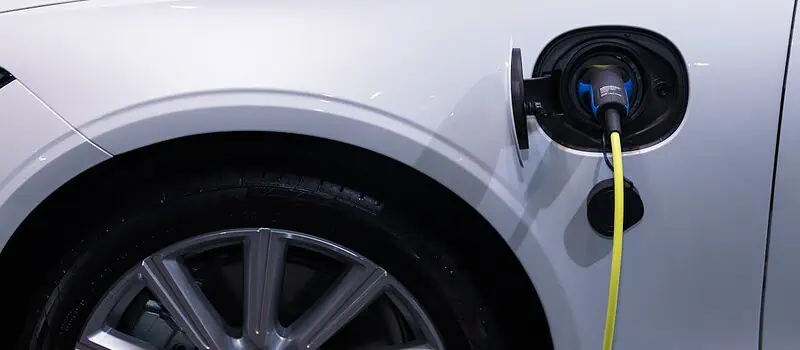 Czy auto hybrydowe sprawdzi się jako samochód rodzinny?