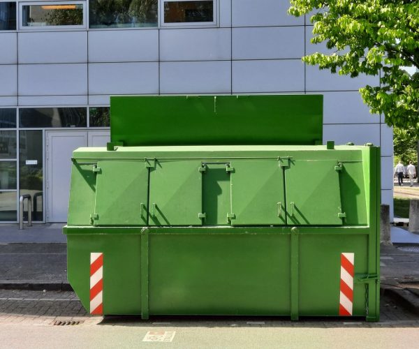 Kontener KP 7 — kompletny przewodnik po zamkniętych pojemnikach KP-7, KP-8 i KP-10