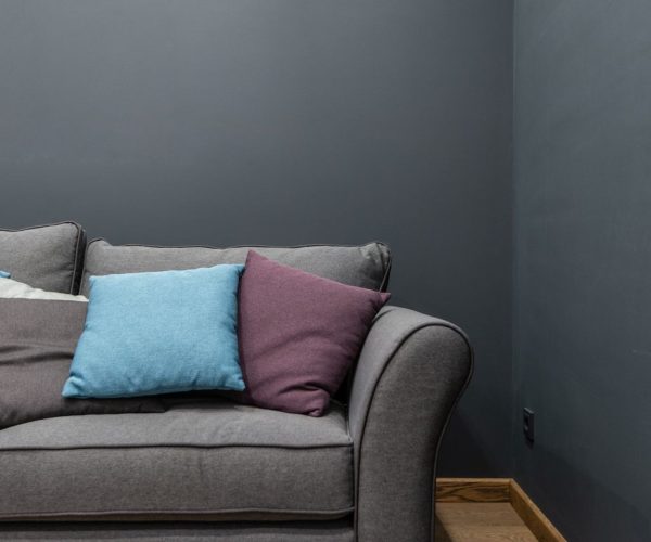 Sofa do poczekalni – jakie kolory i materiały budują profesjonalny wizerunek firmy